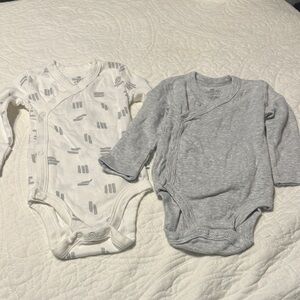 The Honest Company Gray and White Bodysuit 3 piece set